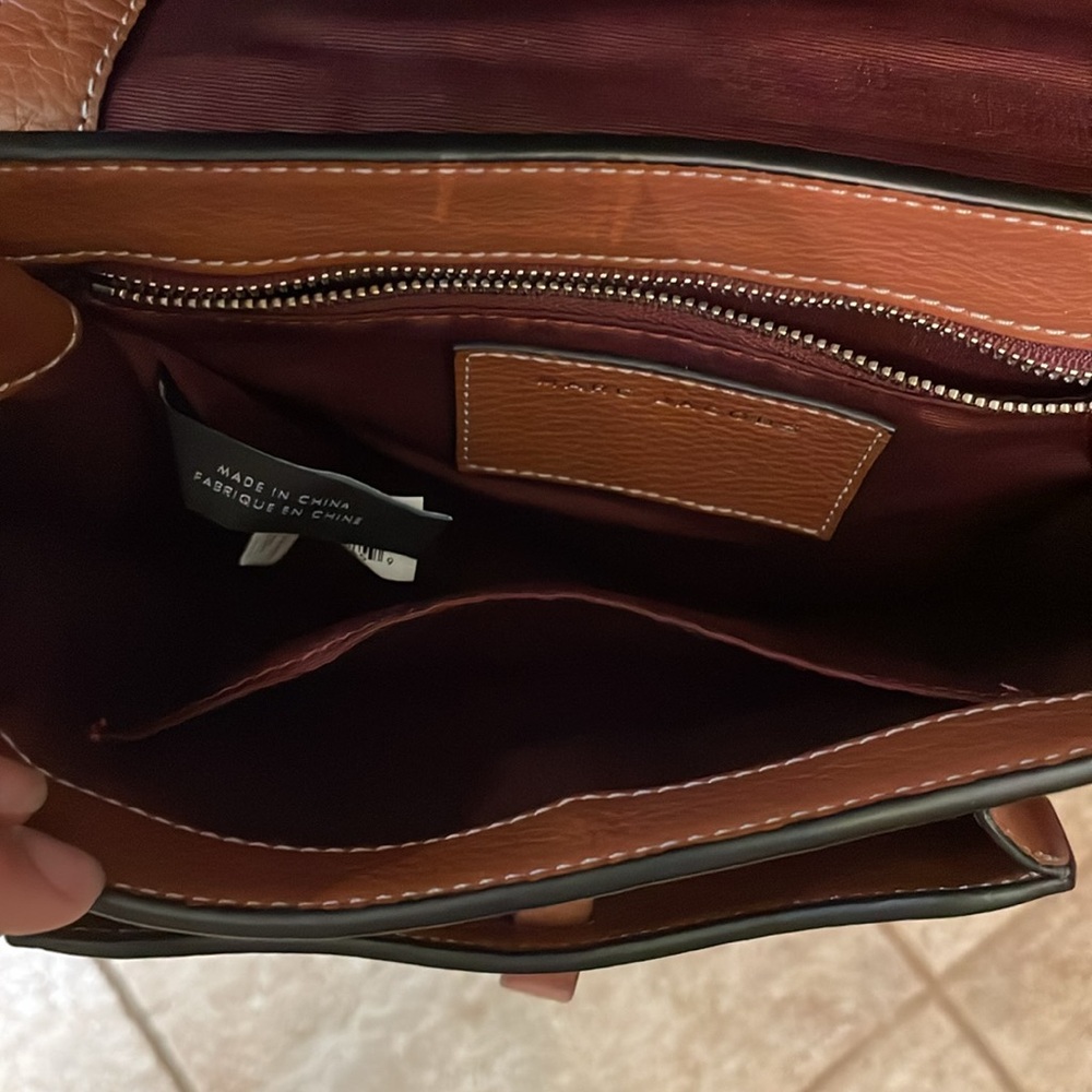 🤎🤎Like New Marc Jacob's crossbody bag - Picture 15 of 16